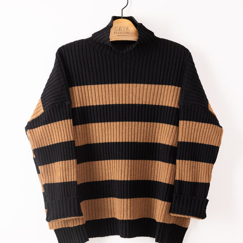 friend - striped black camel 