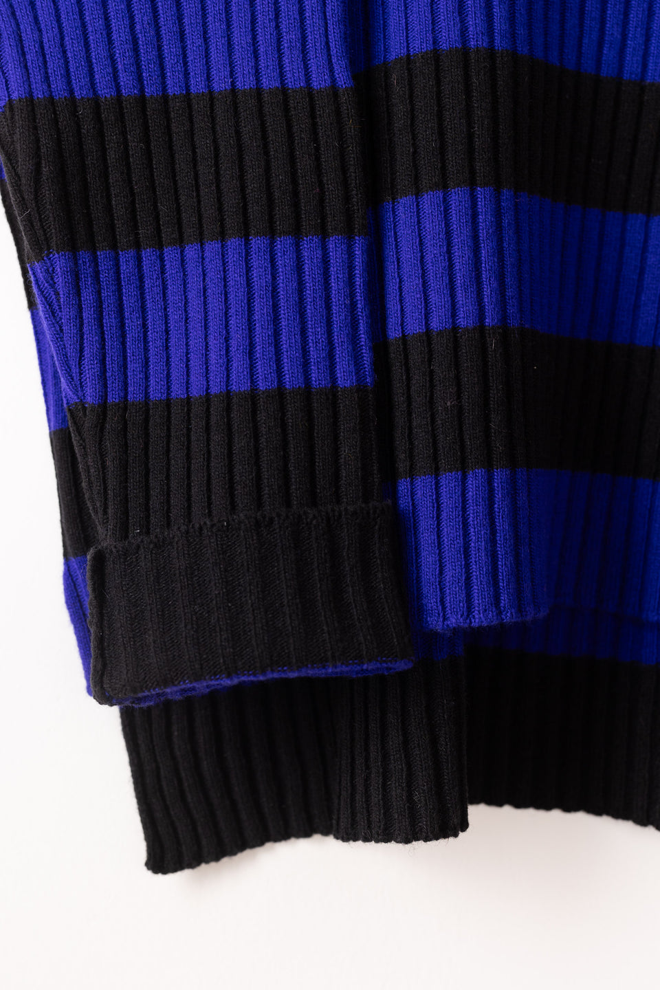 friend - striped black blue klein