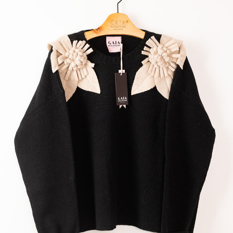 Bloom sweater - black with cappuccino flowers