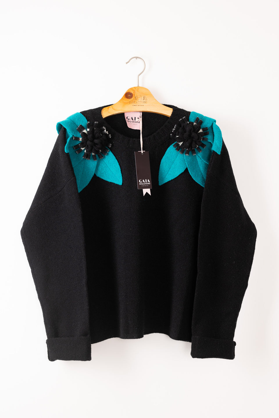 Bloom sweater - black with light grey, wisteria and violet flowers