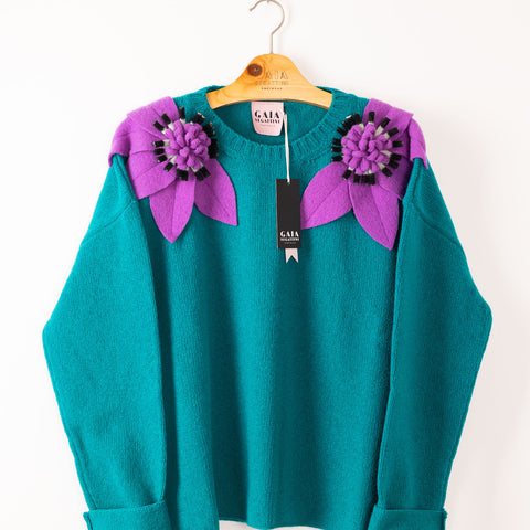 Bloom sweater - emerald with wisteria and b/w flowers