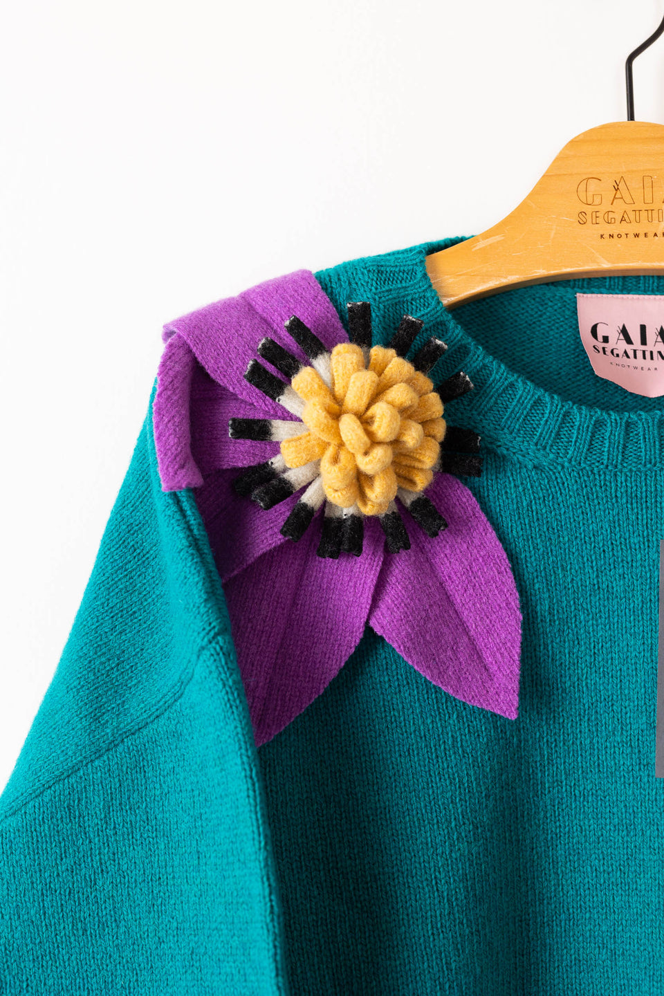 Bloom sweater - emerald with wisteria and banana flowers