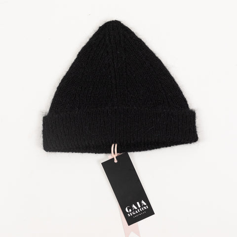 Wes Cap - black Mohair