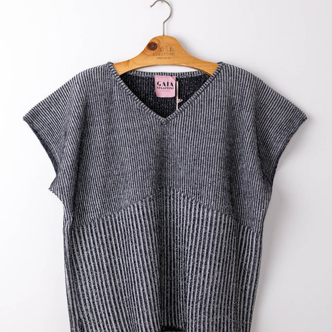 Diane top - black snow