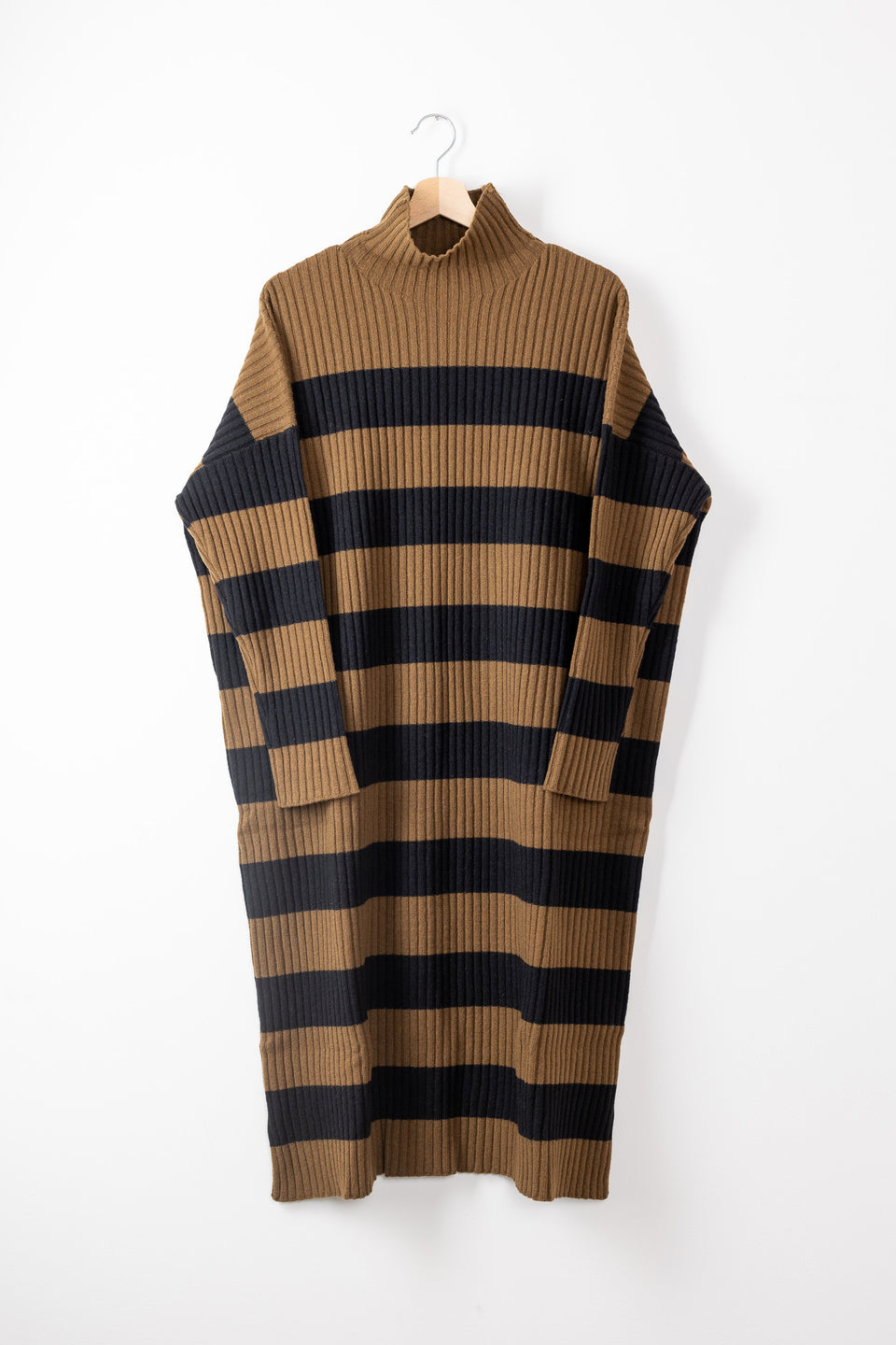 friendly dress - tobacco with black stripes