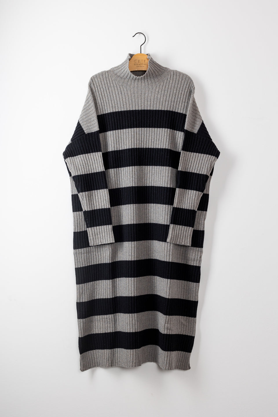 friendly dress - grey with black stripes