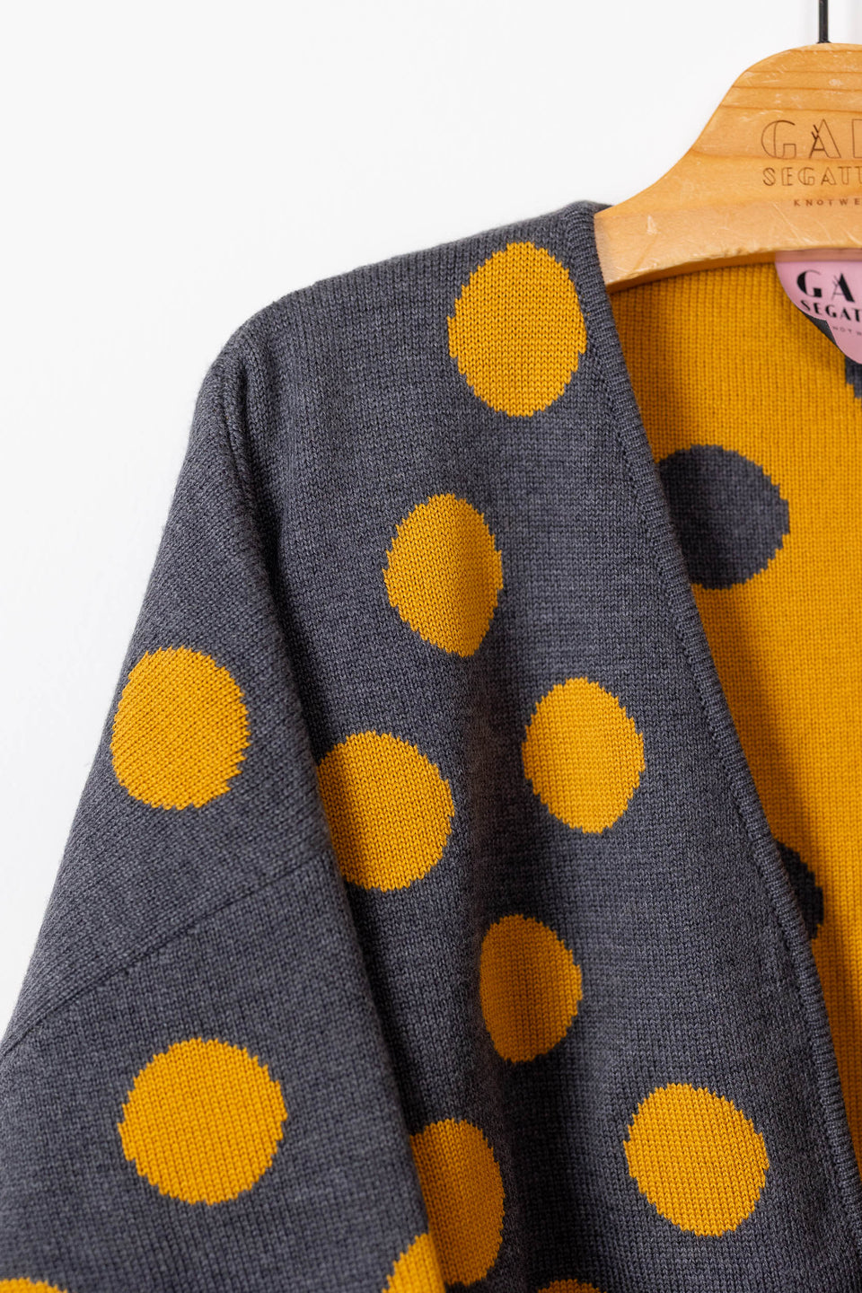 Bubble cardi - grey with mustard polkadots 