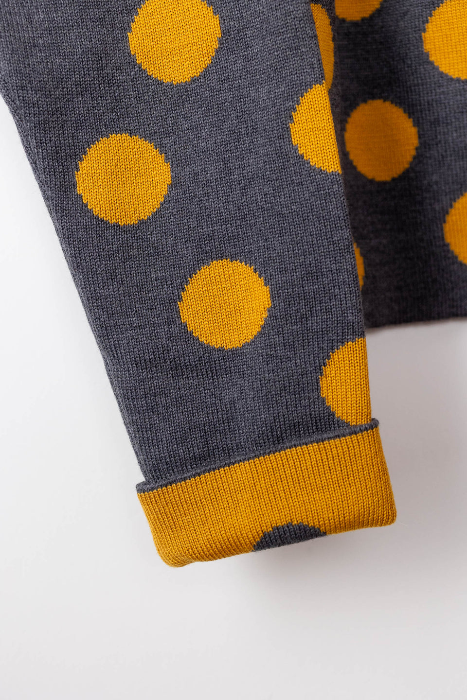 Bubble cardi - grey with mustard polkadots 