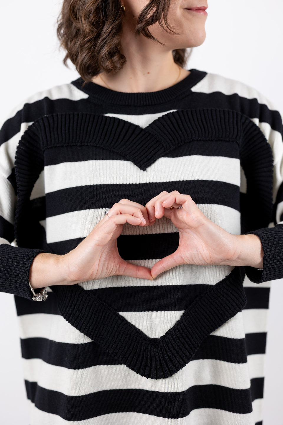 Hug - Black and blue