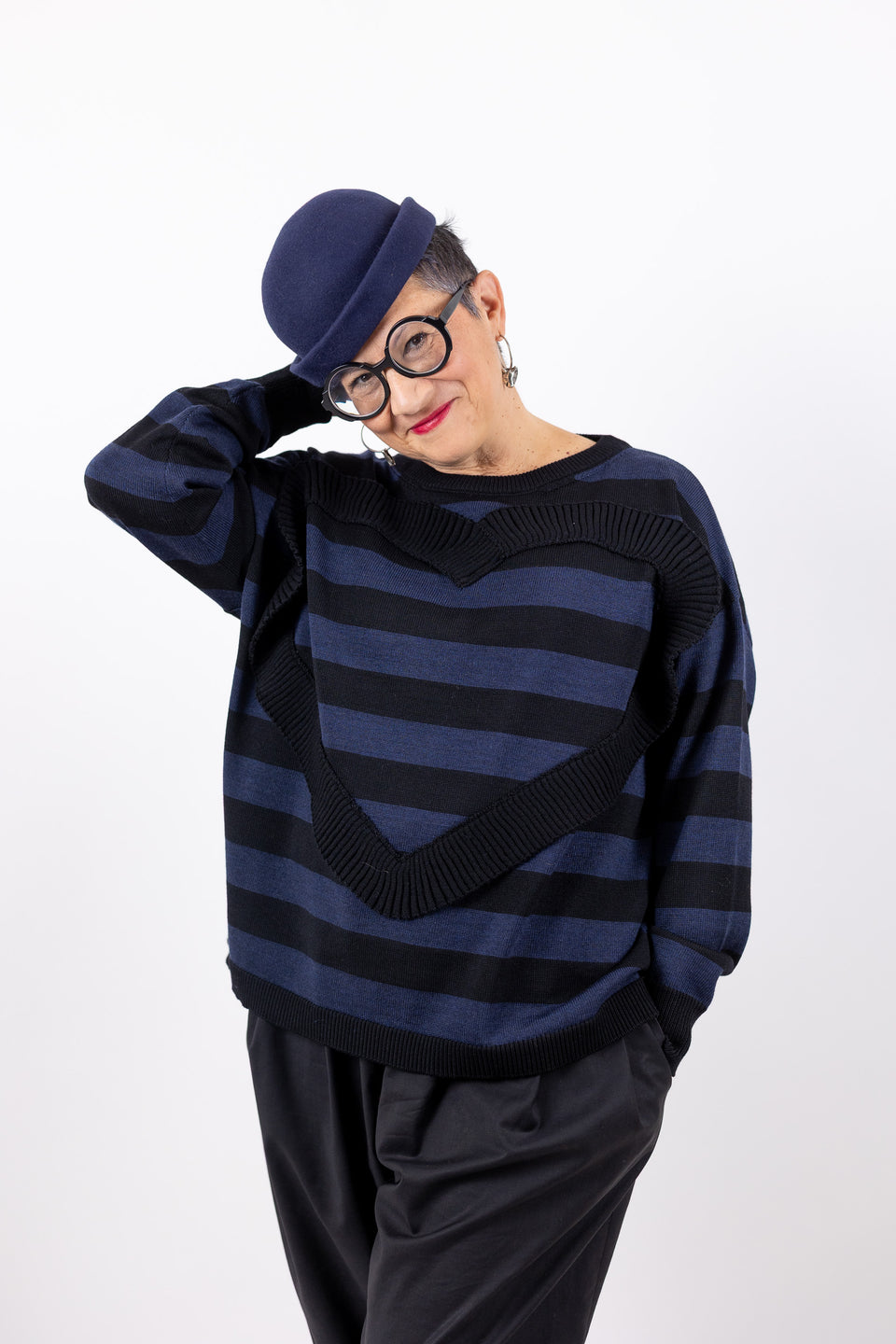 Hug - Black and white