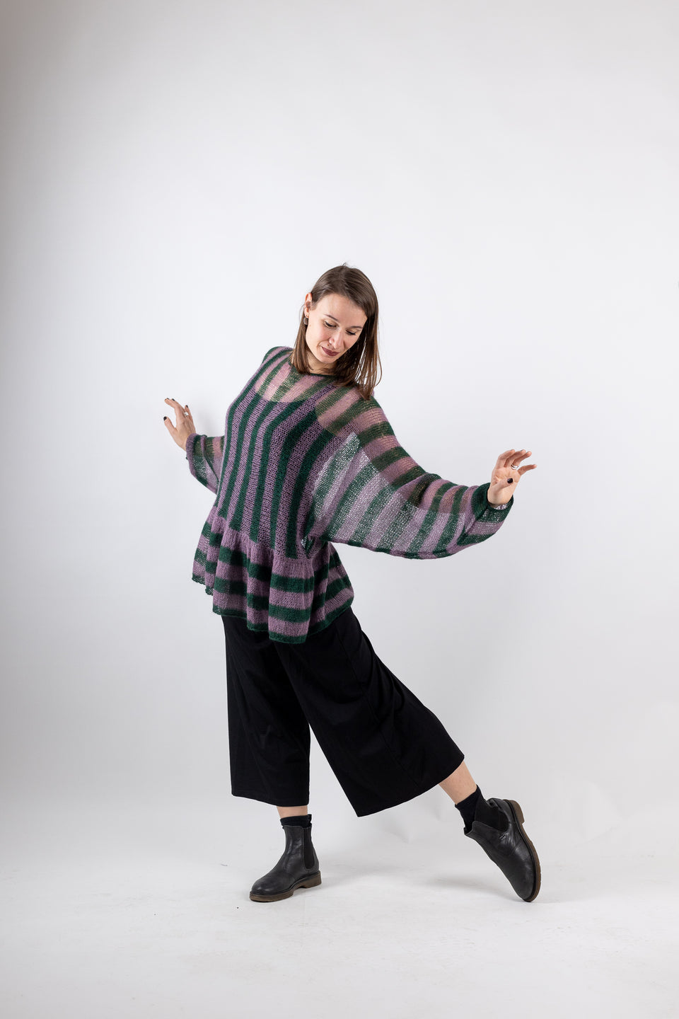 Punky - crew neck with ruffles - striped forest and lilac