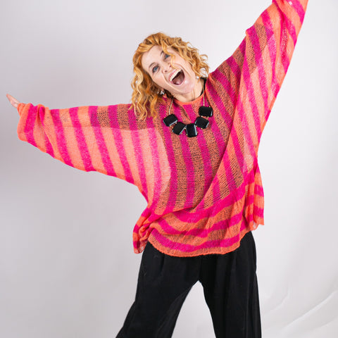 Punky - crew neck with ruffles - striped fuxia and peach