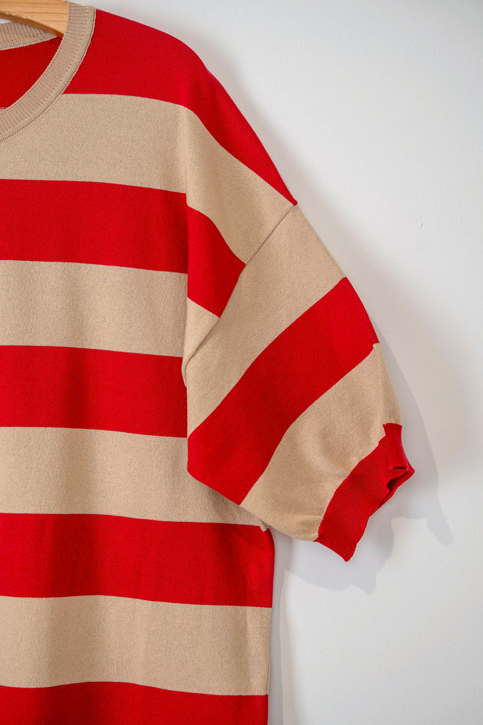 Twiggy - cherry striped sand