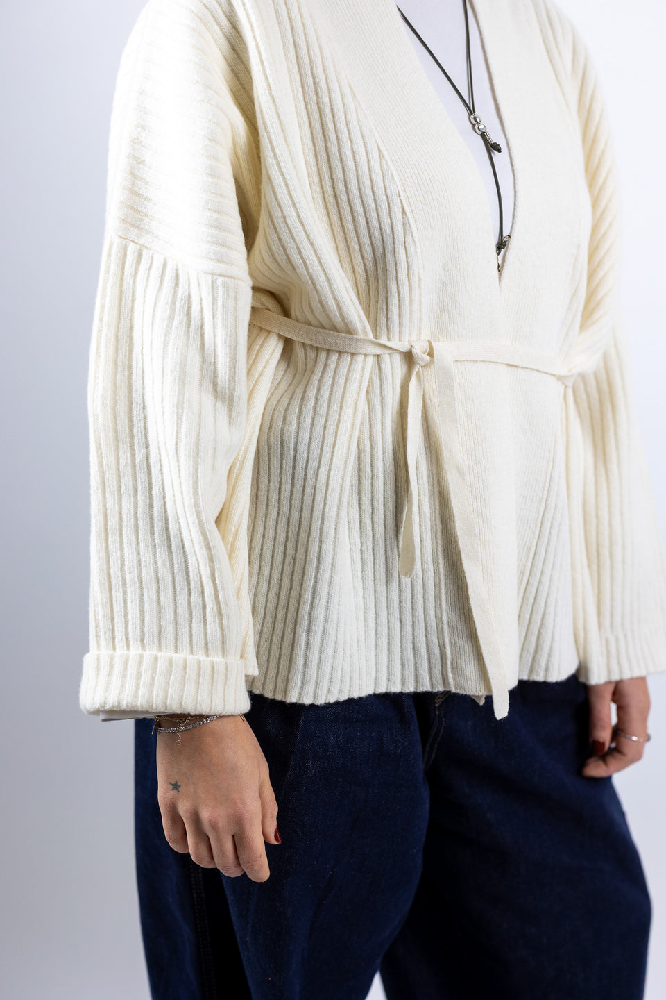 friend cardigan - latte