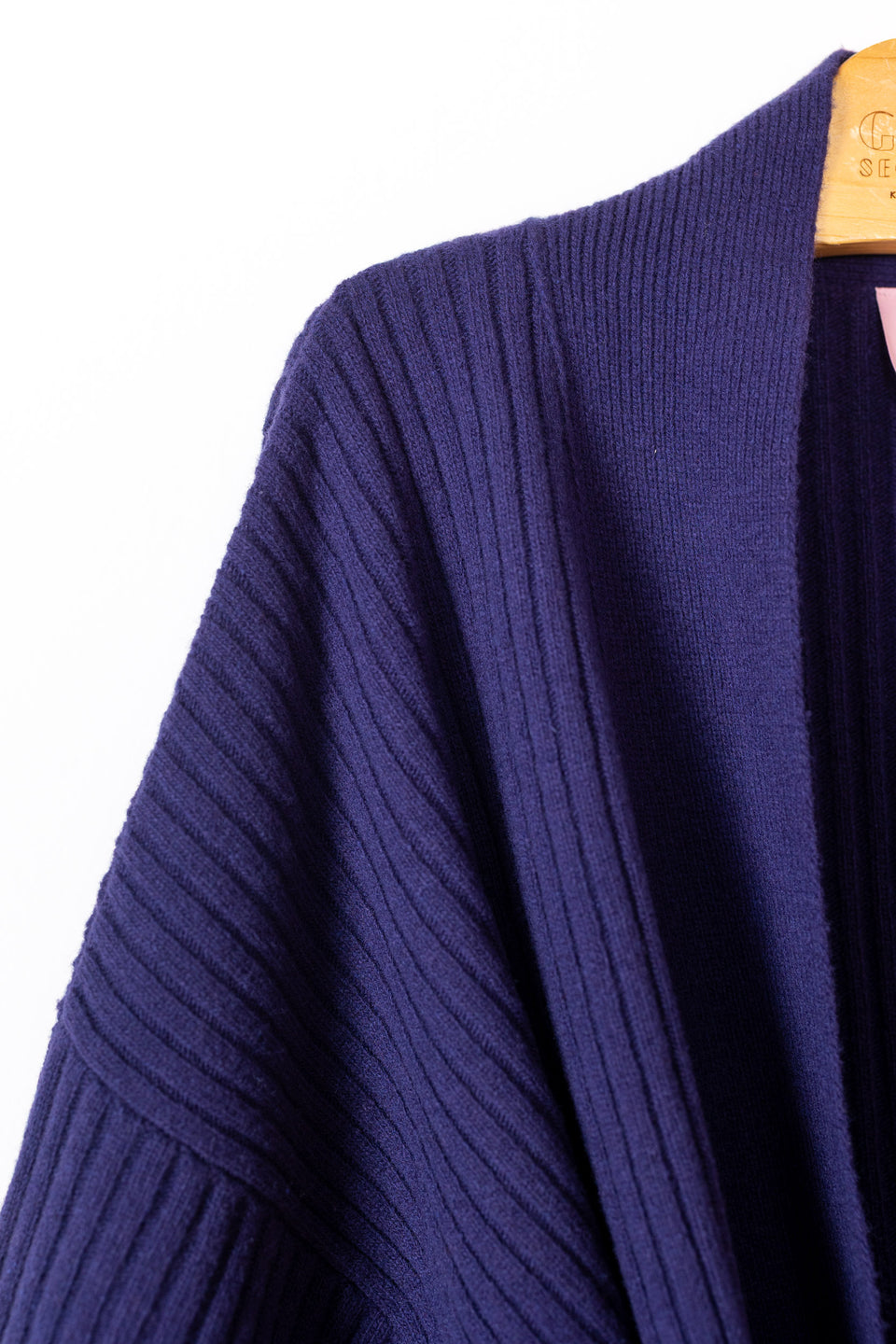 friend cardigan - aubergine 