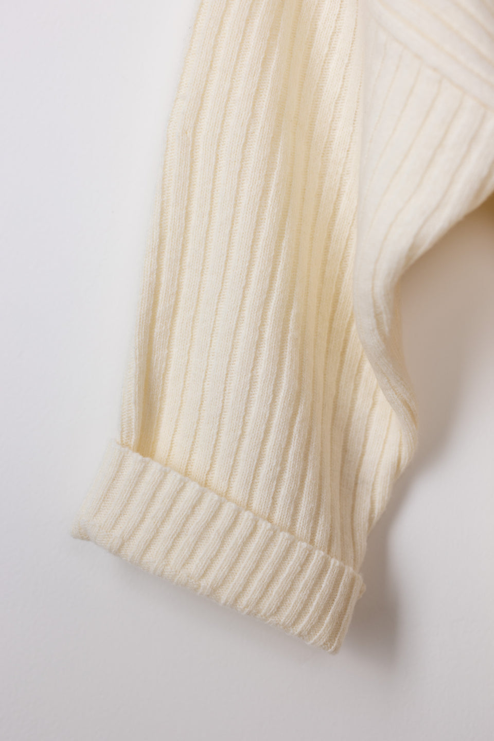 friend cardigan - latte